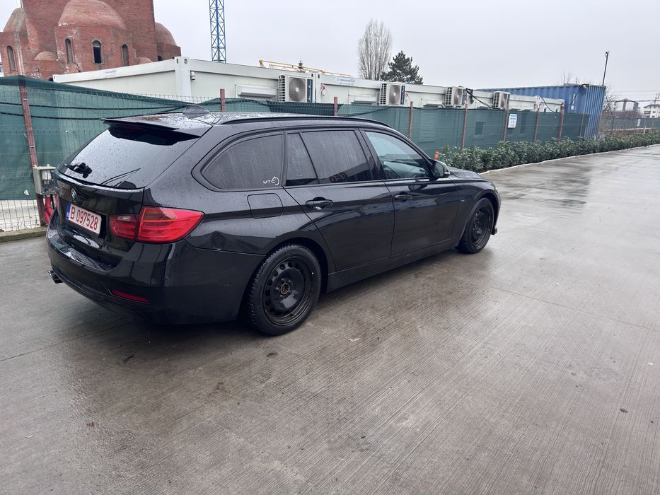 328i xDrive , Automata , Head-Up Display, Pdc, Navi mare , Recaro etc