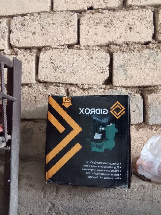 Впадиной насос б/у в хорошим состояние