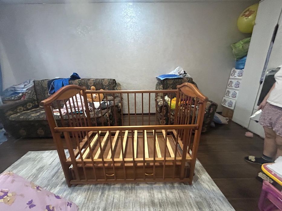 Продам детскую кроватку