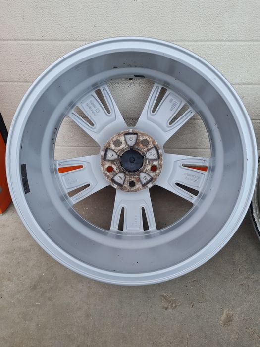 Оригинални джанти за СЕАТ SRAT VW AUDI SKODA R17 5x112 ET39 7J