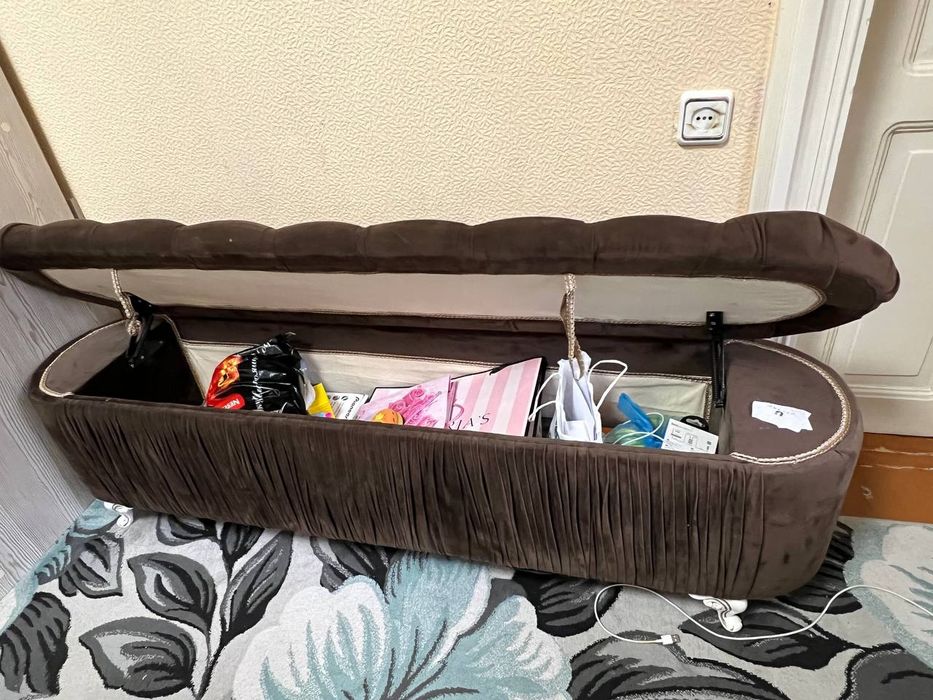 Shifaner kravat katta pufik sandiq sotiladi xolati yangi adelno sotila