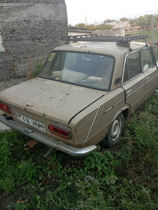 Продам ваз 2103 в на ходу