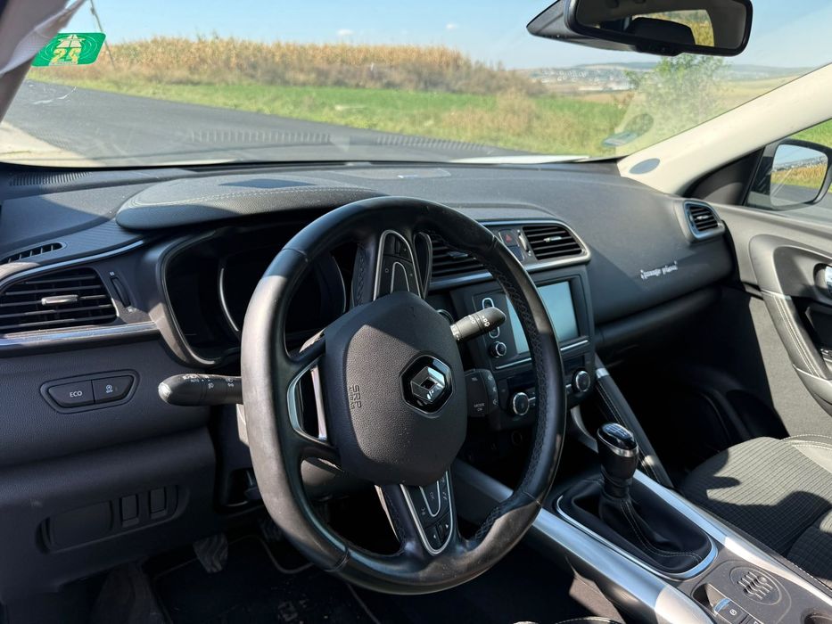 Dezmembrez Renault kadjar alb TEQNC 2016 1.6 dci R9M 414 volan stanga faruri full led