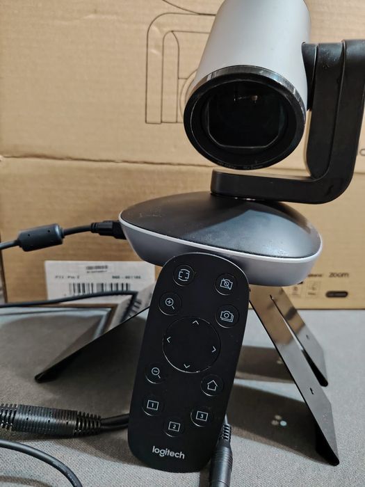 Vând cameră video Logitech PTZ Pro 2 – stare excelentă