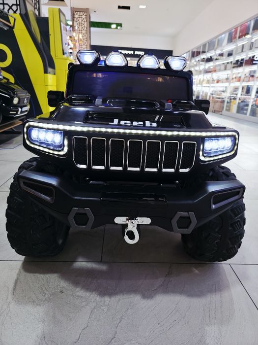 Yangi katta ikki kishilik baquvvat bolalar elektromobili sotiladi