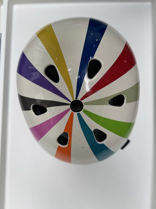 Cască Nutcase Street Gen3 Rainbow Stripe – bicicletă / skate