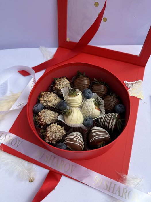 Клубника в шоколаде в подарок ( shokolad podaroki klubnika)