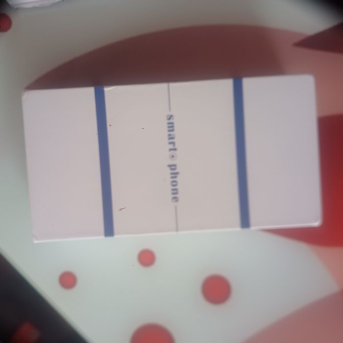 Telefon mobil nou, 128GB. Perfect pentru cei care doresc un dispozitiv