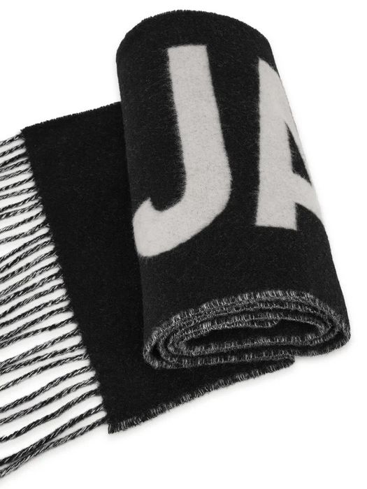 Черен въшнен шал jacquemus