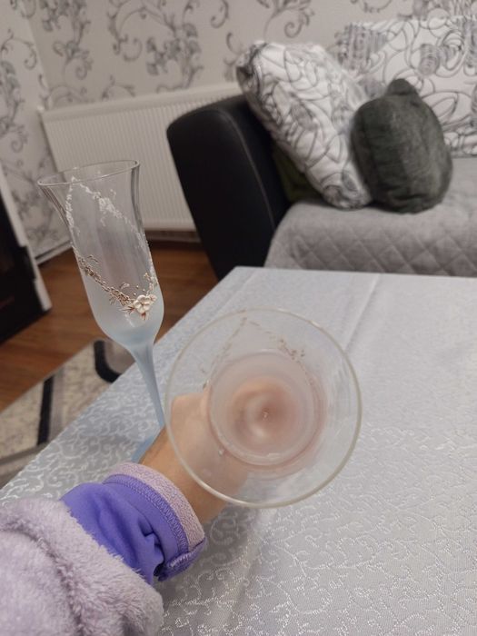 Стъклени, матирани сватбени чаши