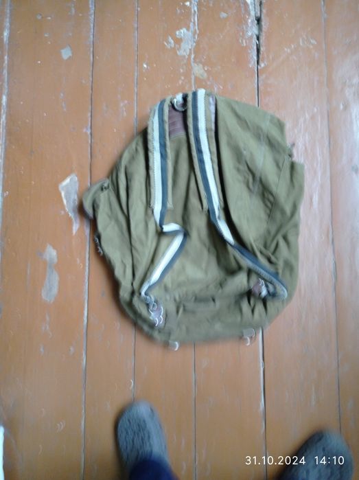 Продам геологический брезентовый рюкзак,а также брезент разного размер