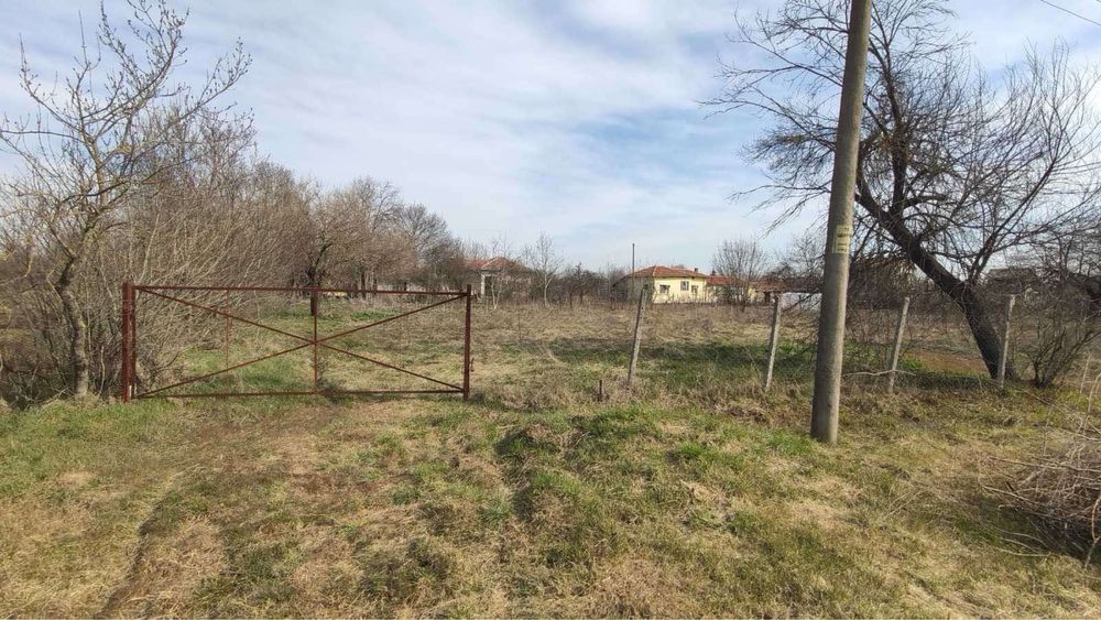 УПИ 2862кв.м.  село Землен със стара къща 66кв.м.