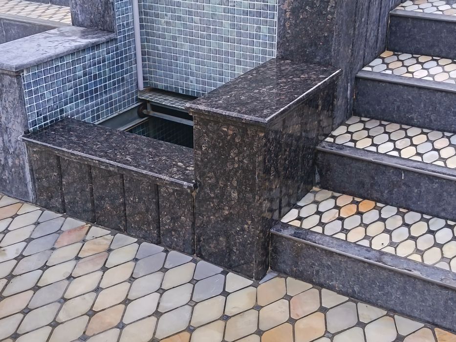 чистка брусчатки, цокола, гранита и мрамор, Мойка Bruschatka yuvish