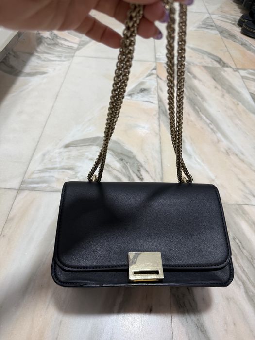 Poseta neagra  Zara