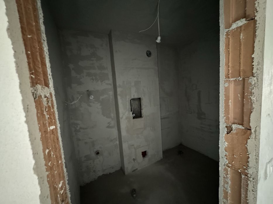 Продава се Тристаен апартамент в София, Център - 109 кв.м за 2156 €/кв.м - Снимка #6