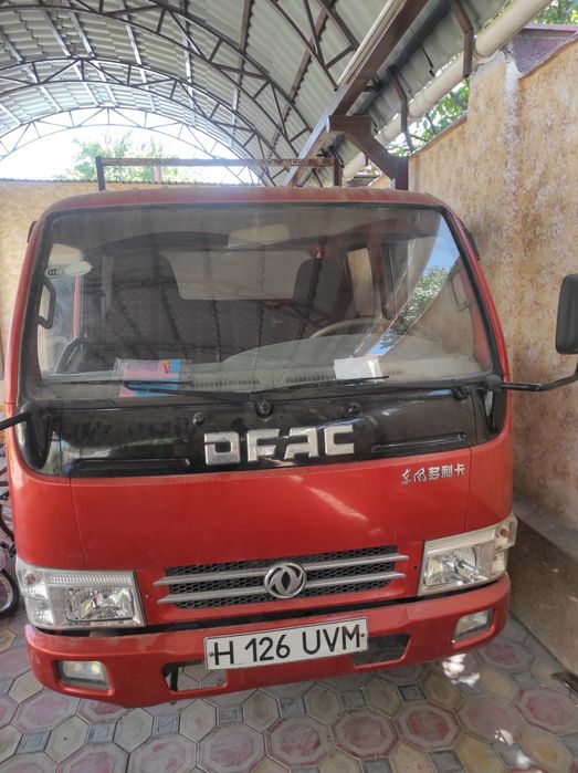 Грузовик DongFeng