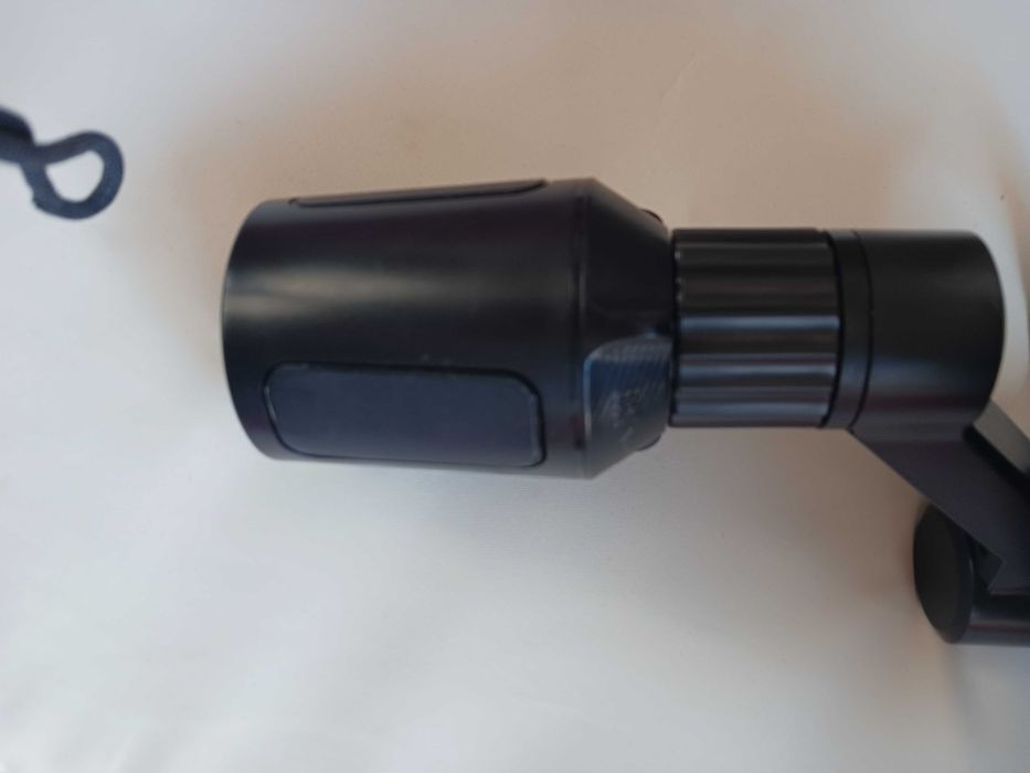 Стойка за GSM , чаши и таблет пкемпер одходяща