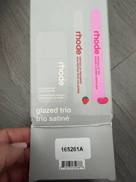 Rhode set.