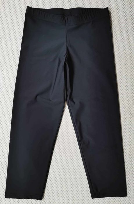 Продавам Горнища и долнища