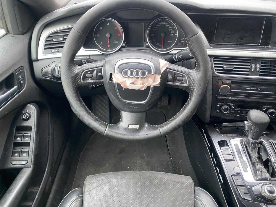 dezmembrez audi a5 8T 2.7tdi cod motor CGKA/usa audi a5/haion audi a5