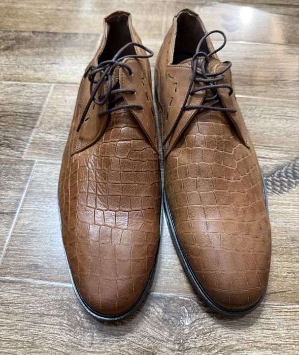 Pantofi Red Rocks