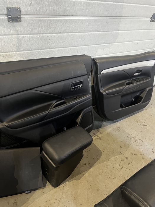 Interior piele mitsubishi outlander 2.0 hybrid 2014 conditie buna