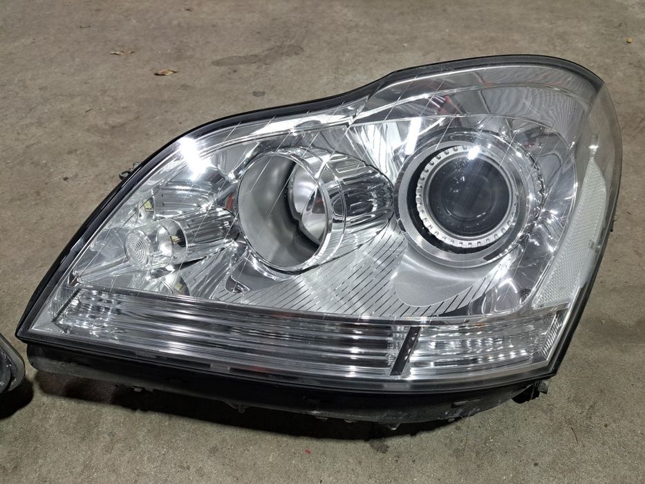 Ляв десен фар Мерцедес ГЛ Х164 фарове Mercedes GL X164