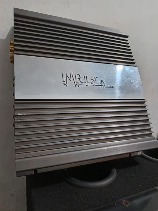 Statie auto amplificator audio Impulse 4 canale pentru boxe si subwoofer, bass mașină