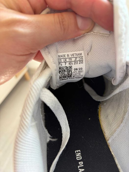 Adidas - 40 2/3, White