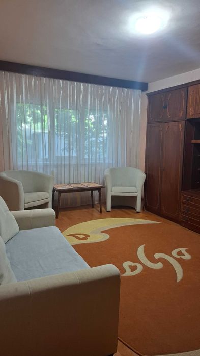 Apartament de închiriat zona Barieră Catedrală