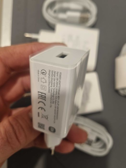 Super Charger 40W/66W Huawei, Mi 18W, Samsung 45W; Dynamic iPhone 17