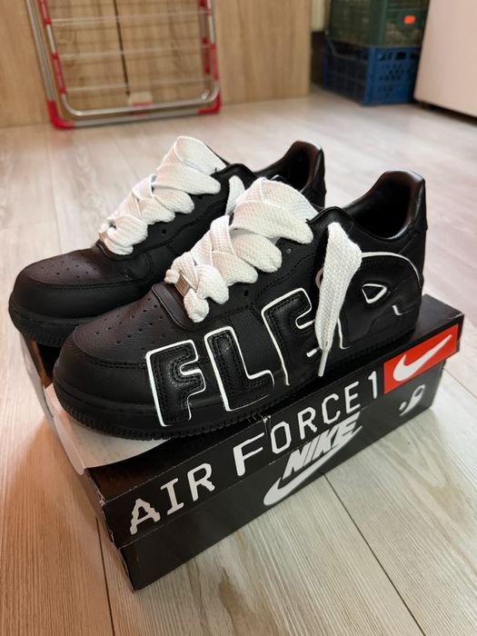 Nike air force.