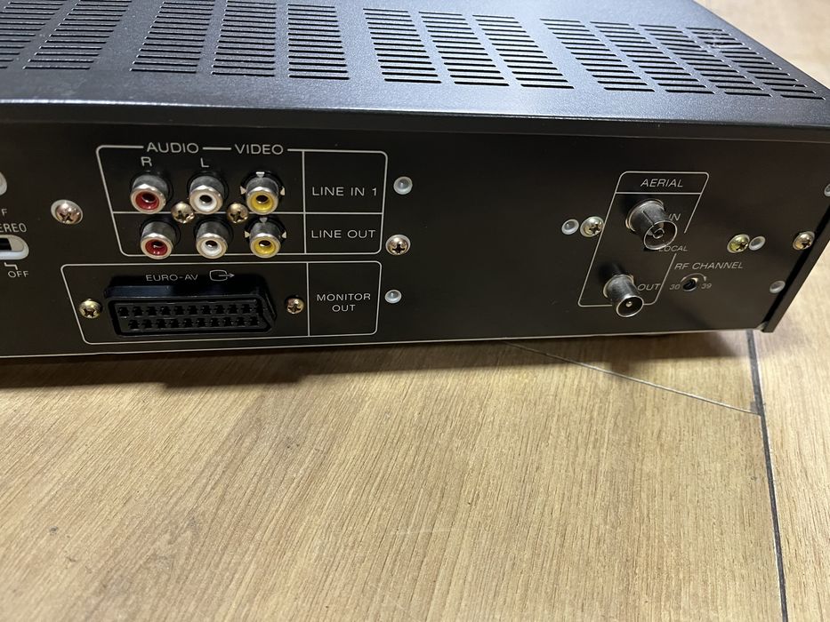 Sony EV-S550E • caseta Hi8 / Video8 Master Deck