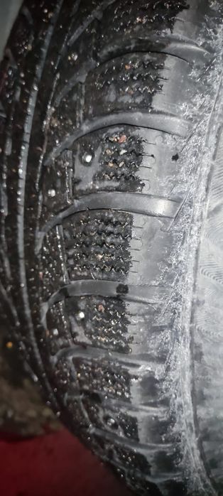 Продам Зимние шины