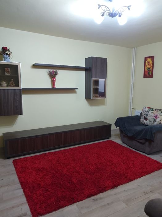 Inchiriez apartament 2 camere
