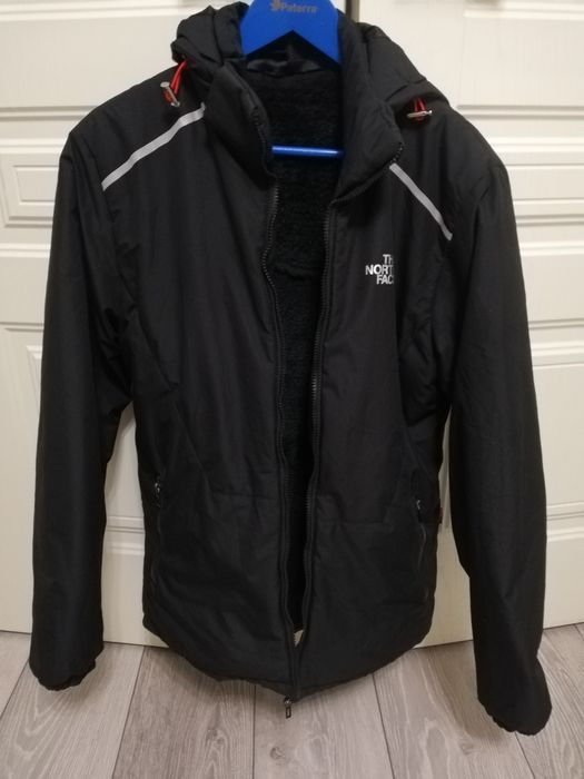 Продам куртку на мальчика