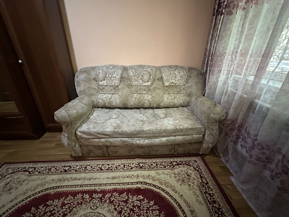 Даром диван………..