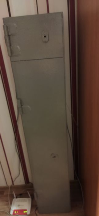 Продам сейф с сигнализацией.