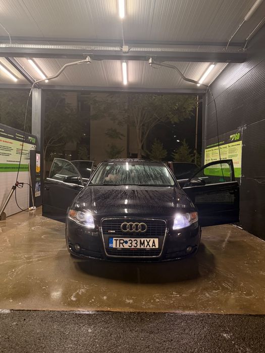 AUDI A4 2004 — imagine 2