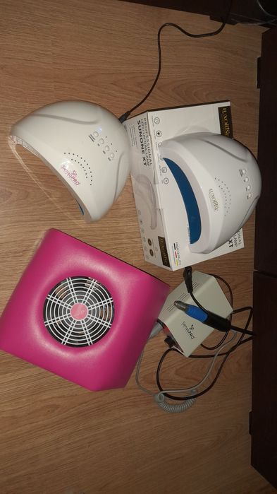 Lampă și Freză unghii