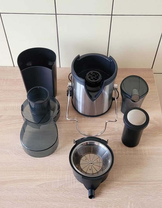 Storcator fructe si legume Europro 500W inox, puternic si compact