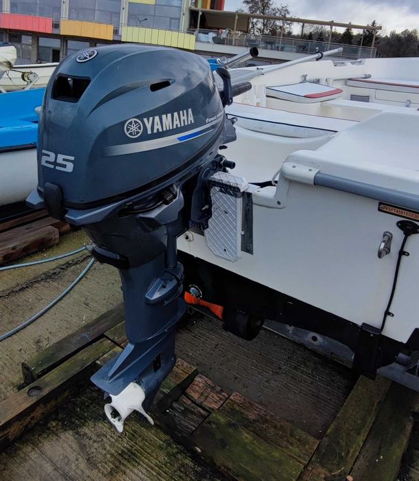 Лодка Safter 450 (2020г.), Yamaha 25кс (2023г., 456 часа), Garmin 7sv