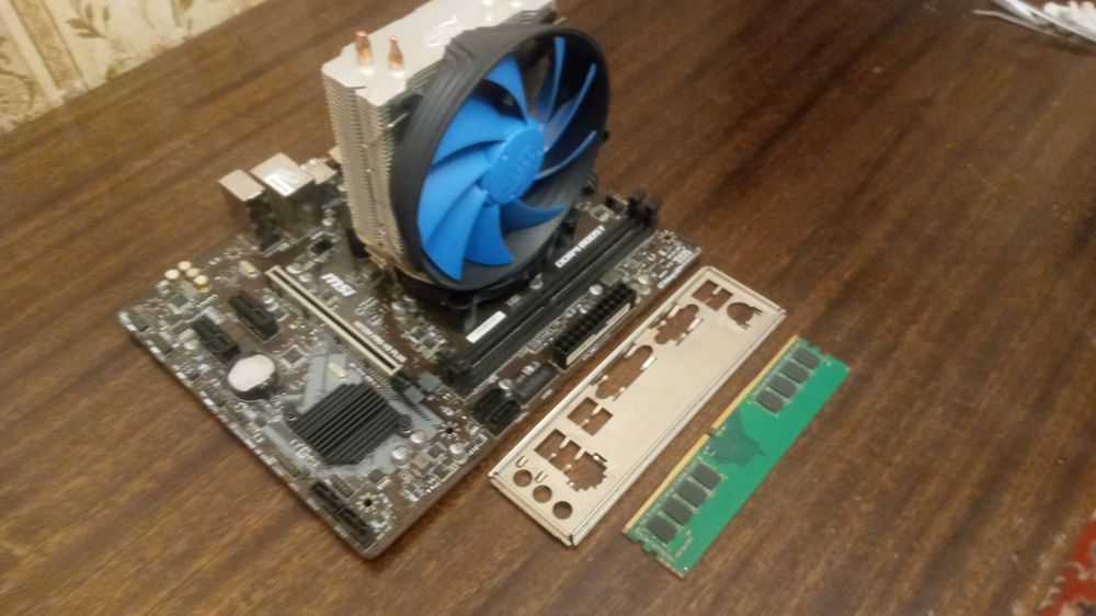 Сборка MSI H310M PRO-VD PLUS + i3-8100 + 8gb оперативы