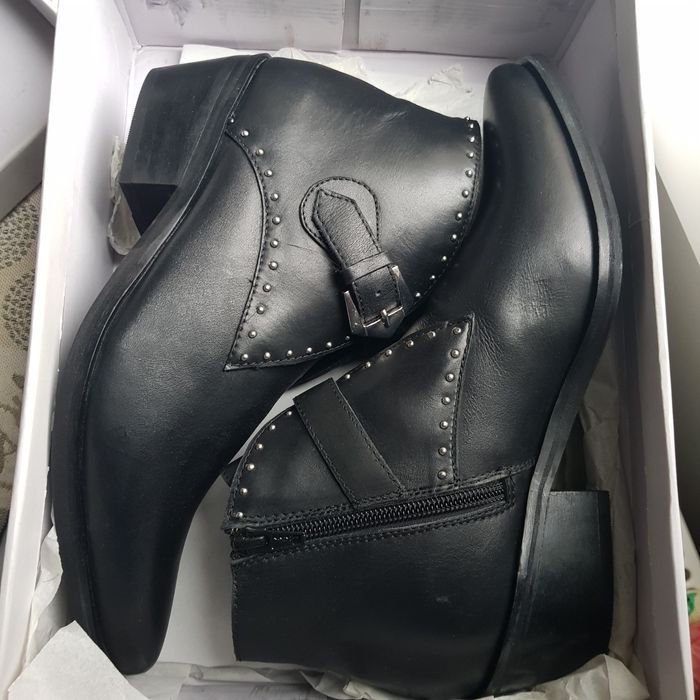 Ghete dama, marime 39