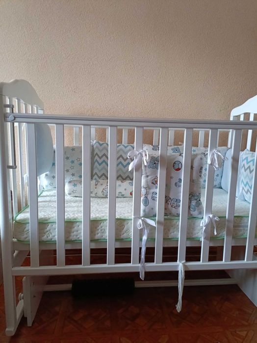 Кроватка детская