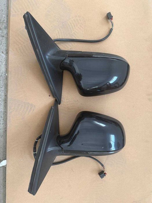 Set oglinzi oglinda dreapta / stanga AUDI A4 B8 model 2010 culoare negru cod LC9X