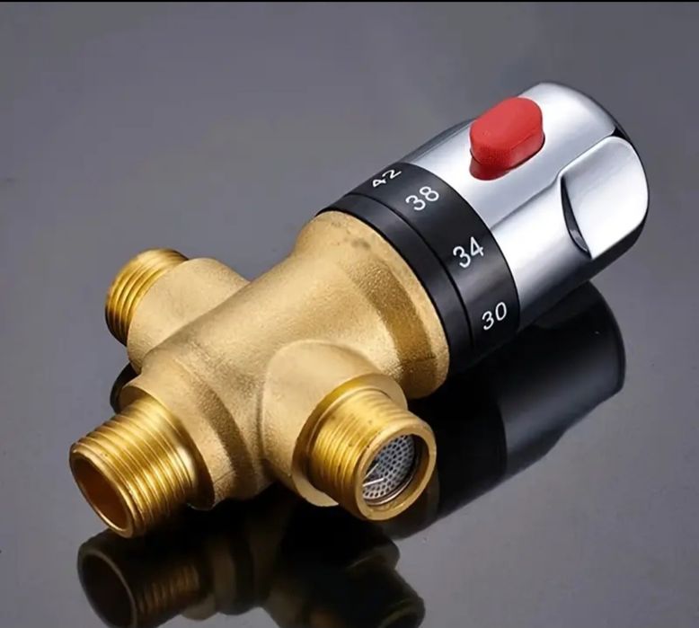 Трипътен смесителен вентил