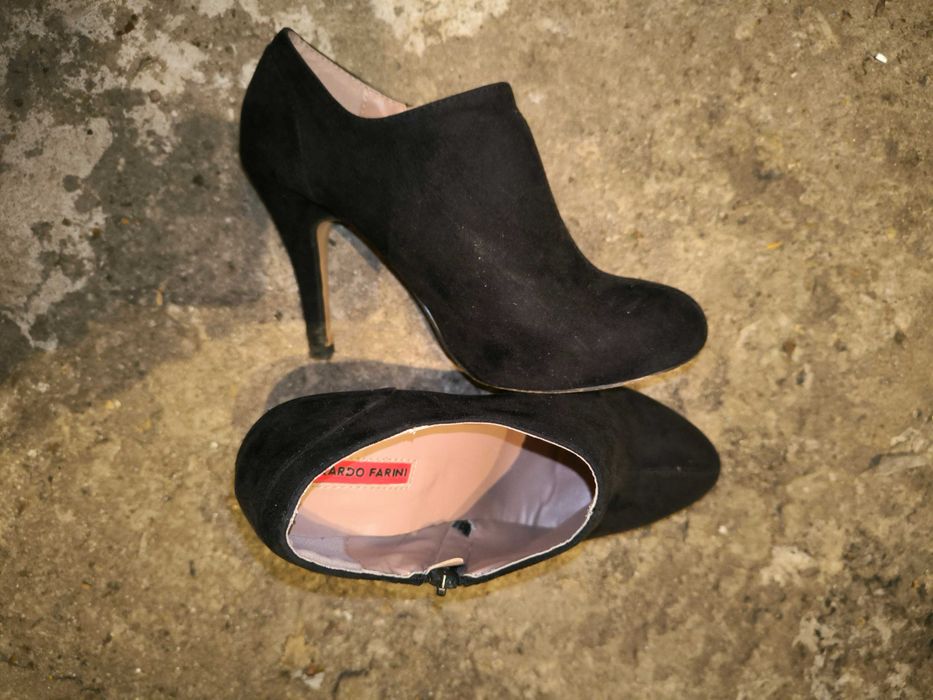 Обувки велур с висок ток