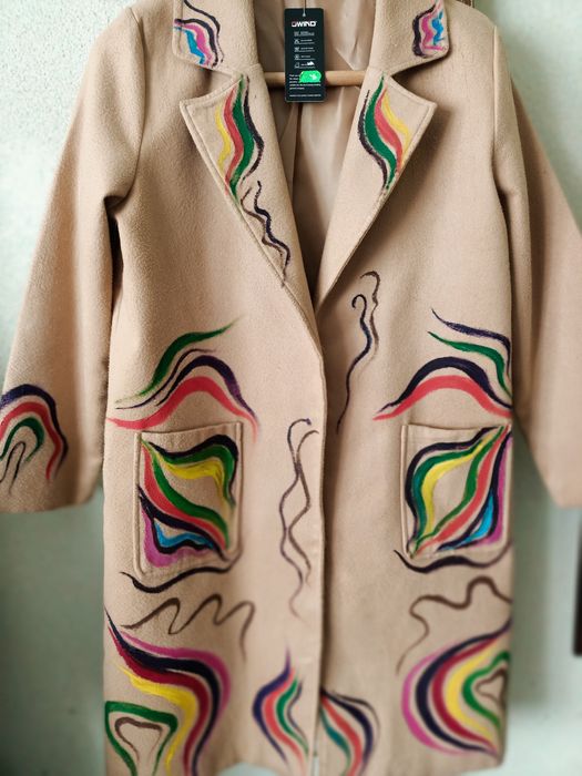 Pardesiu pictat față-verso .