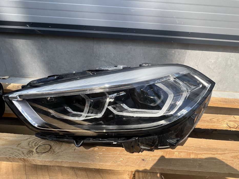 BMW Series 1 F40 LED фарове